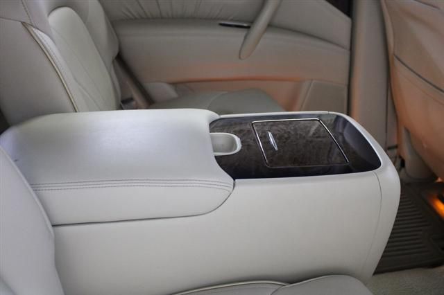 2012 INFINITI Qx56