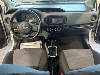 2015 Toyota Yaris Thumbnail