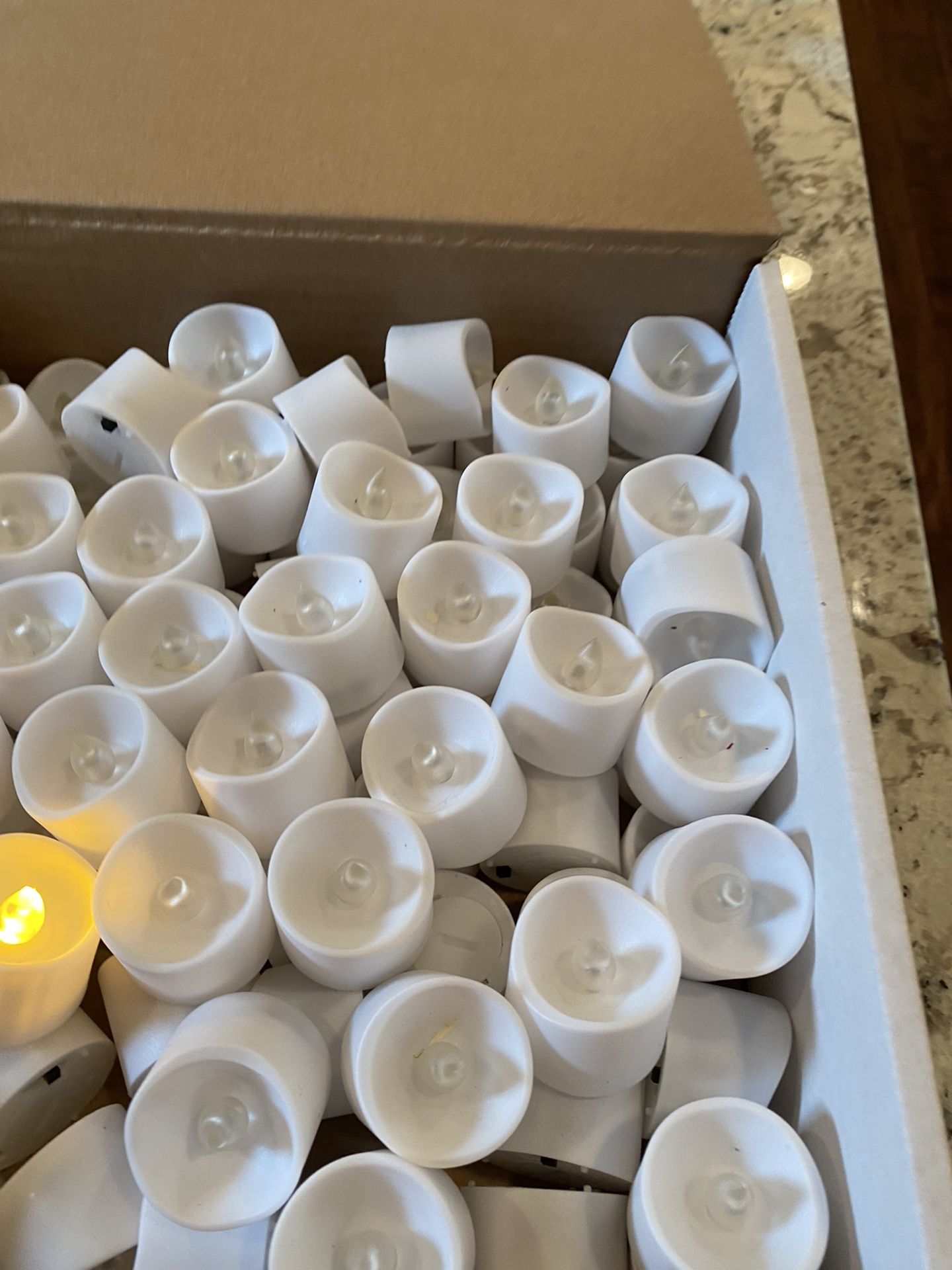 Battery Operated Tea Light Candle Set Wedding & Party Items