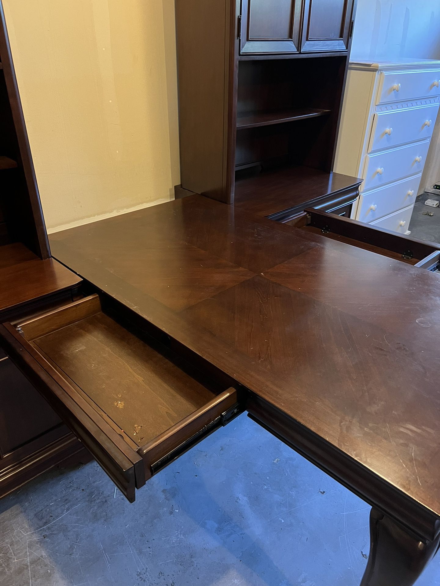 Solid Wood Mahogany Office Furniture Set