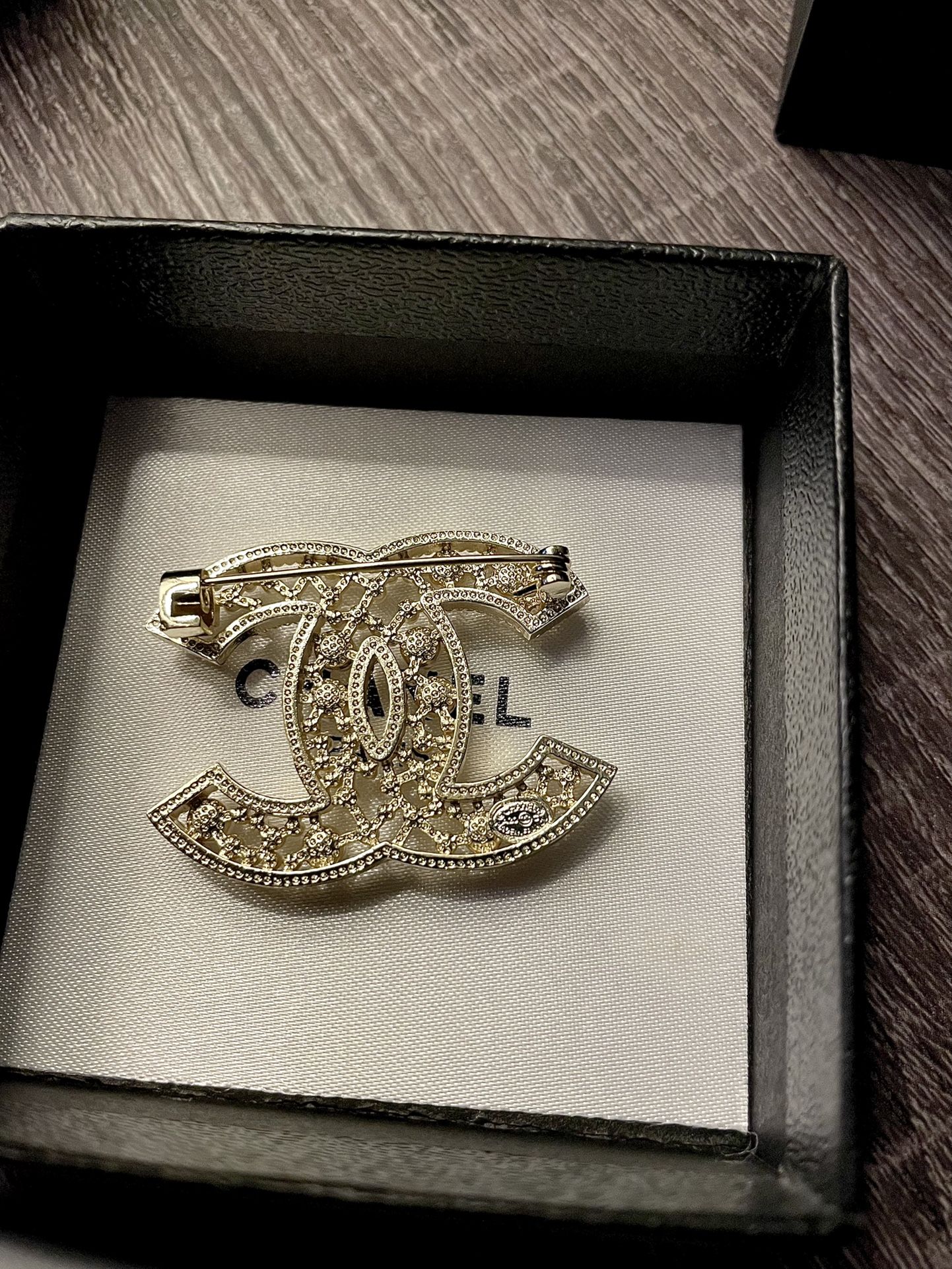 Chanel Gold Toned Vintage Brooch