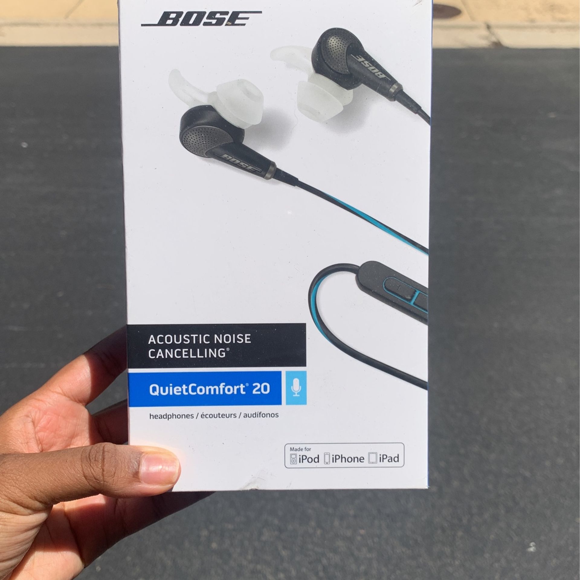 Bose Acoustic Noise Cancelling