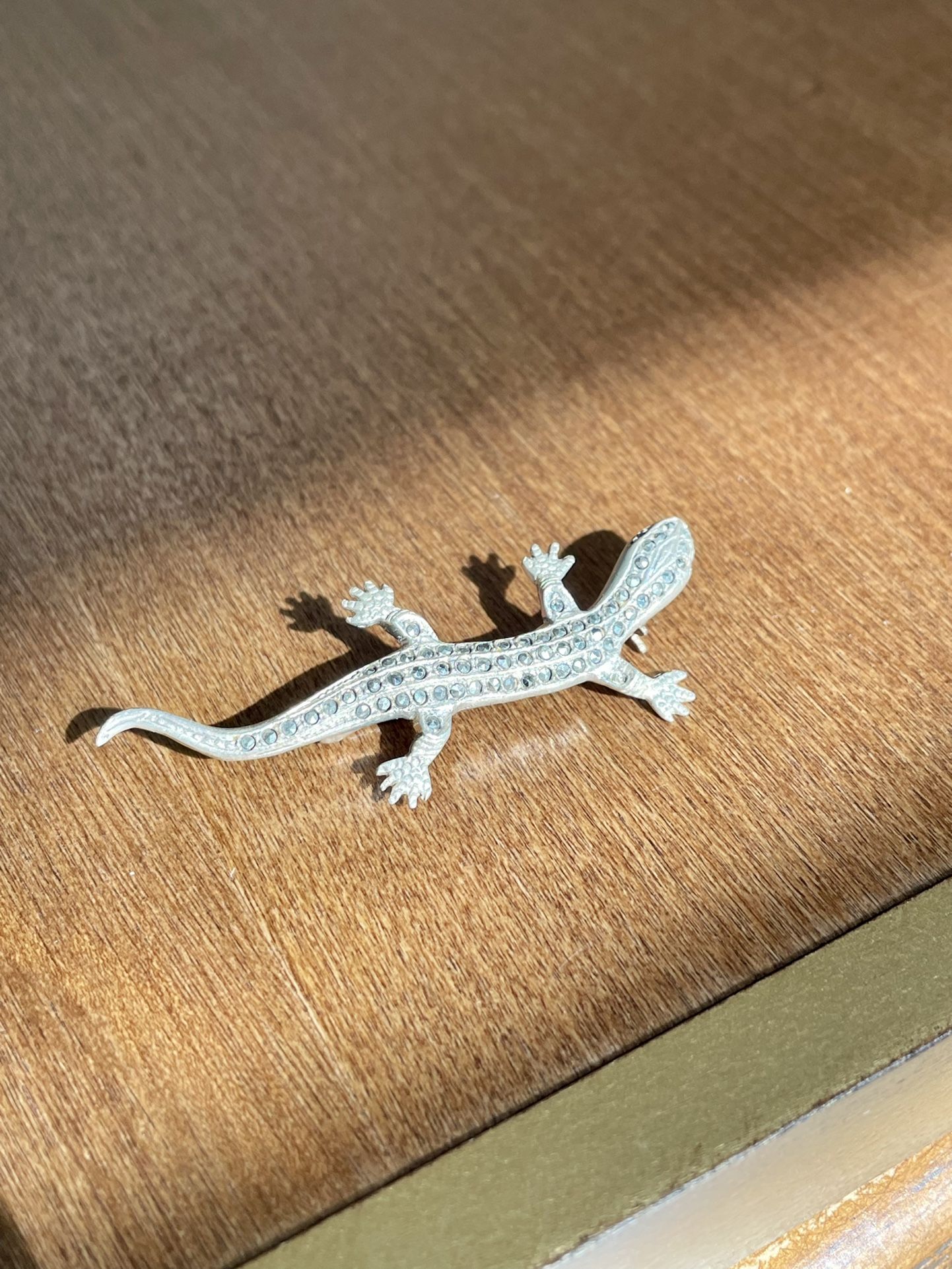 Vintage 925 Sterling Silver Marcasite Lizard Ruby Eyes Pin