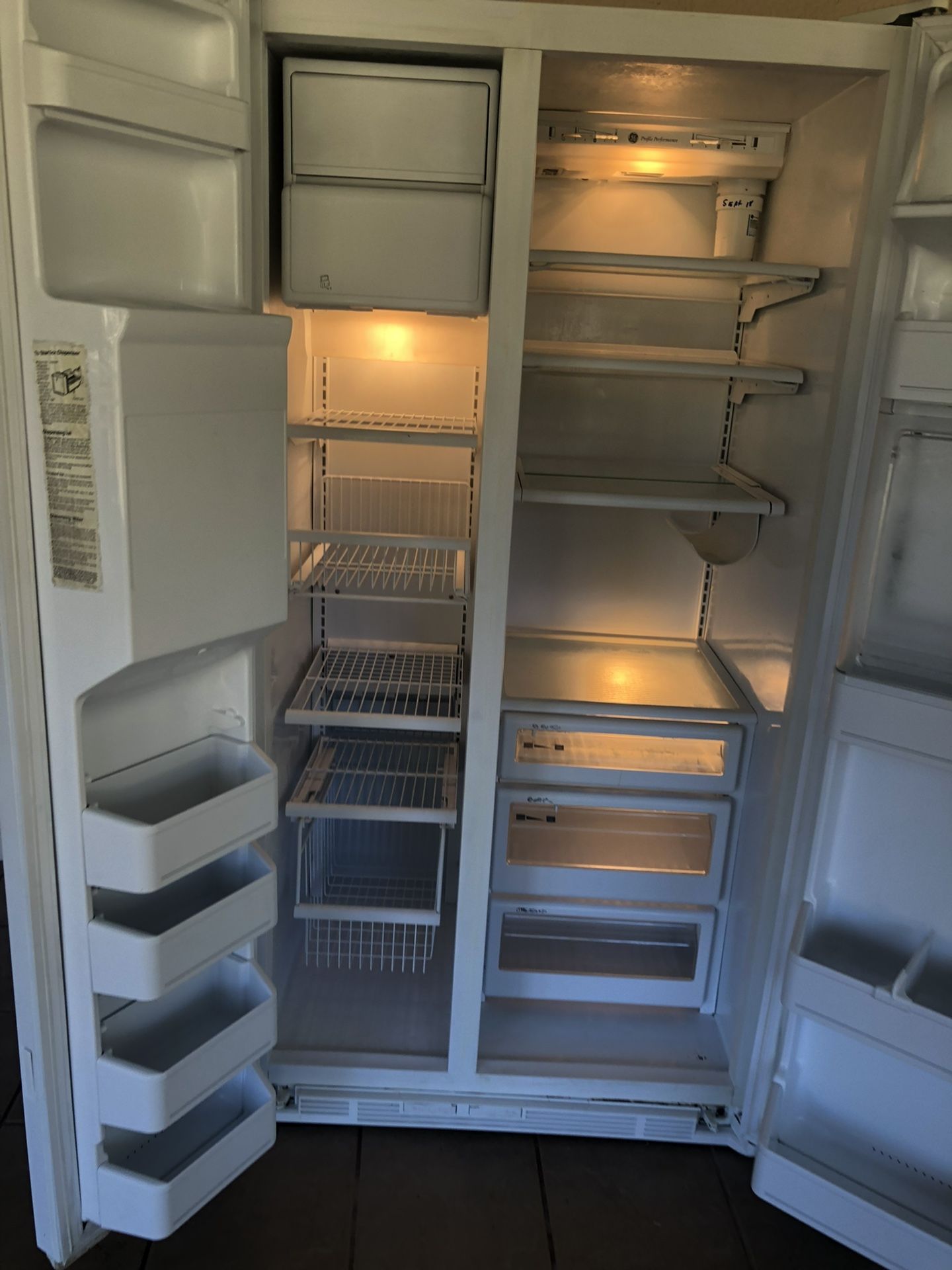 GE Side By Side Refrigerator for Sale in Lithia, FL OfferUp GE Side By Side Refrigerator for Sale in Lithia, FL OfferUp