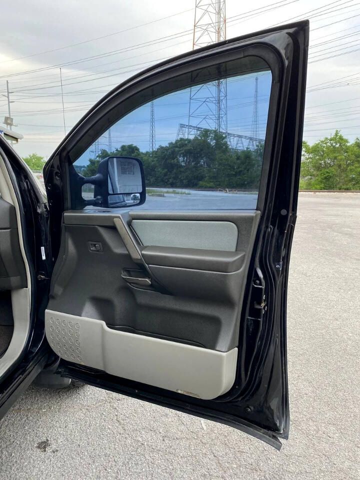 2004 Nissan Titan