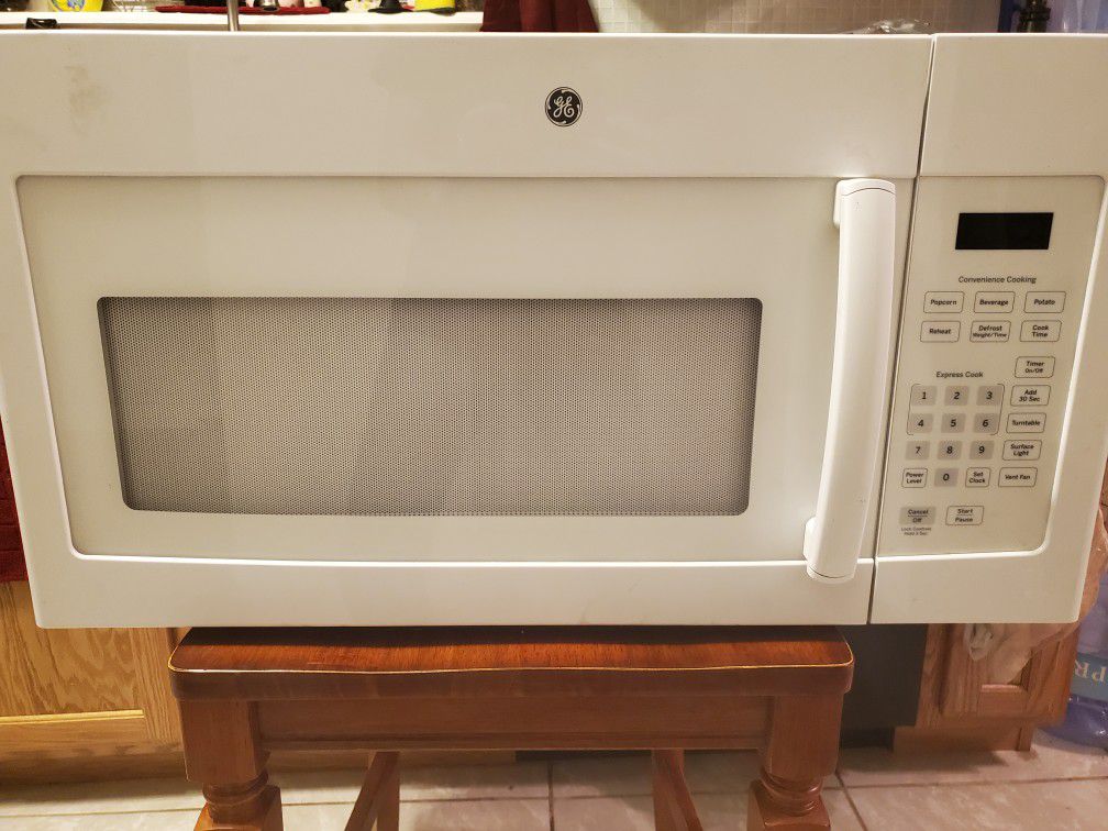 Over the Range Microwave Oven
