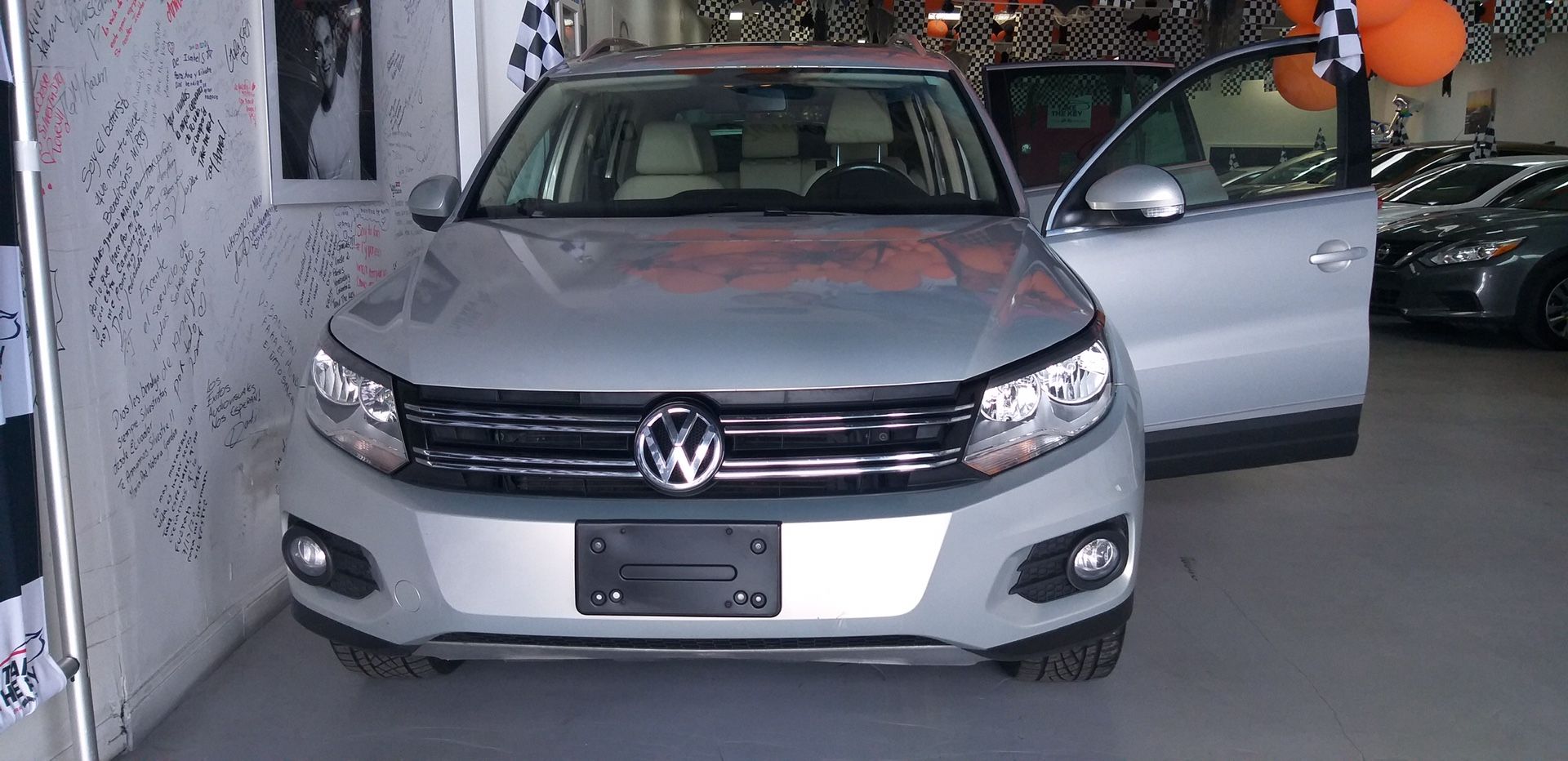 VOLKSWAGEN TIGUAN SALE