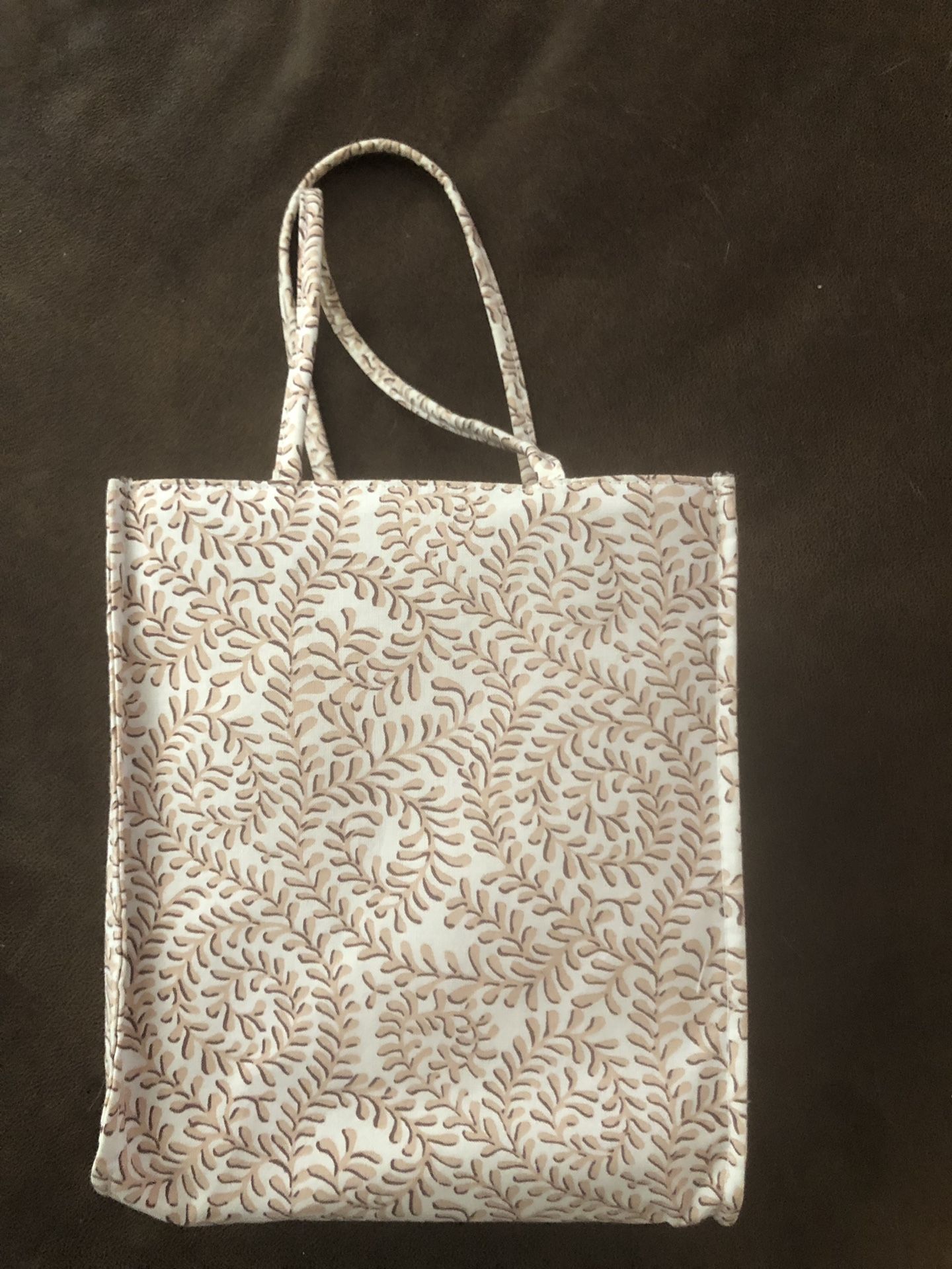 Longaberger bag with plastic insert