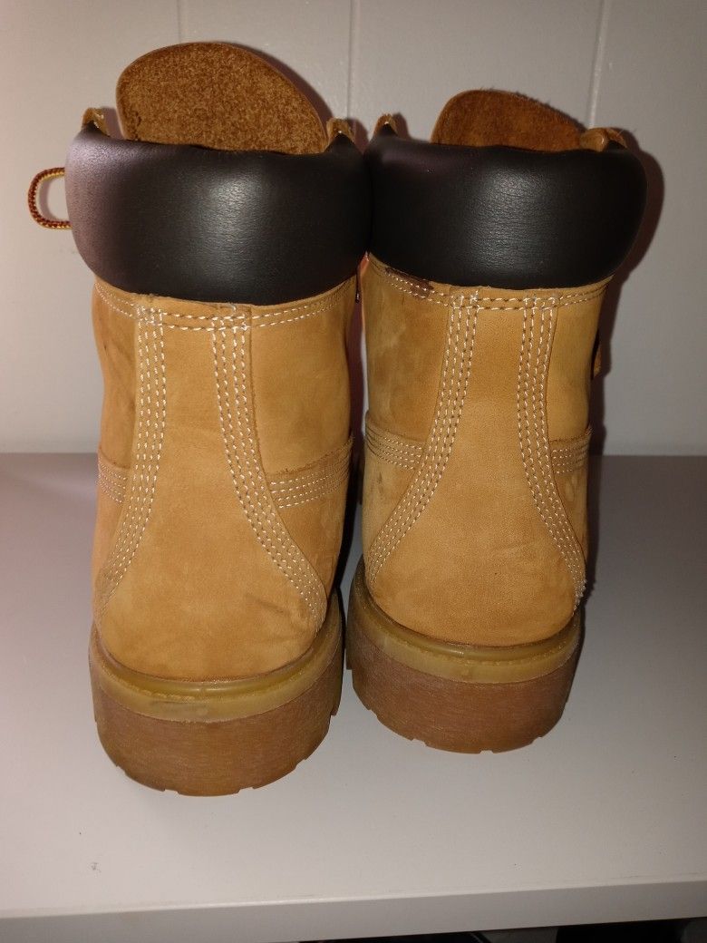 Timberland Waterproof Boots. Men size 10. Good Condition