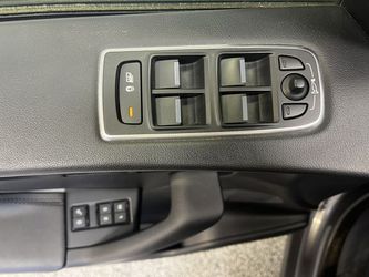 2017 Jaguar F-PACE Thumbnail