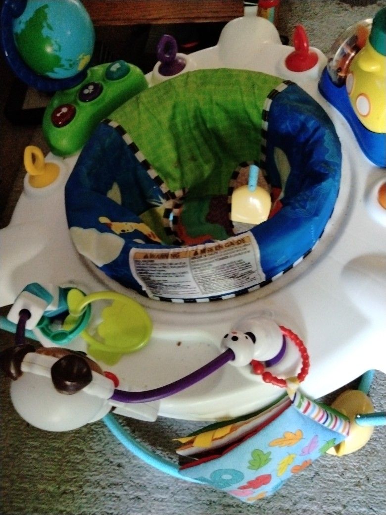 BOUNCY MULTI-PLAY STATIONS