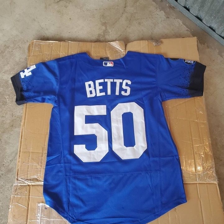 Los Dodgers Betts 4x 5x Jerseys 90ea Firm