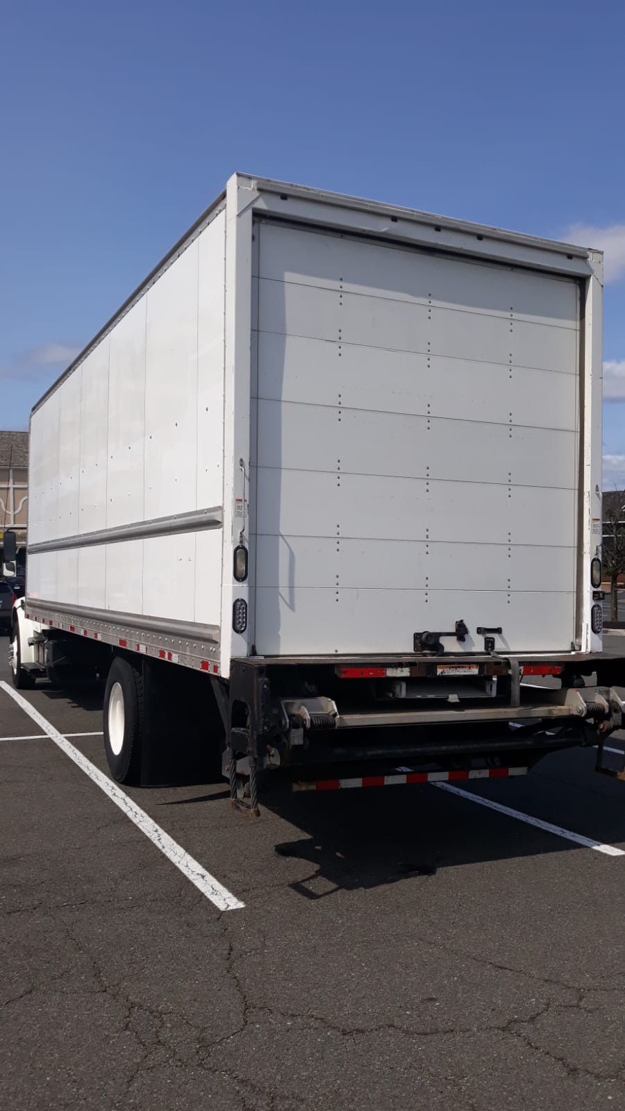 I am Selling My 2015 Freightliner M2 Straight Box Truck With Lift Gate. Truck Is in Good Condition, Has  Clean Title And Ready To Work. 
