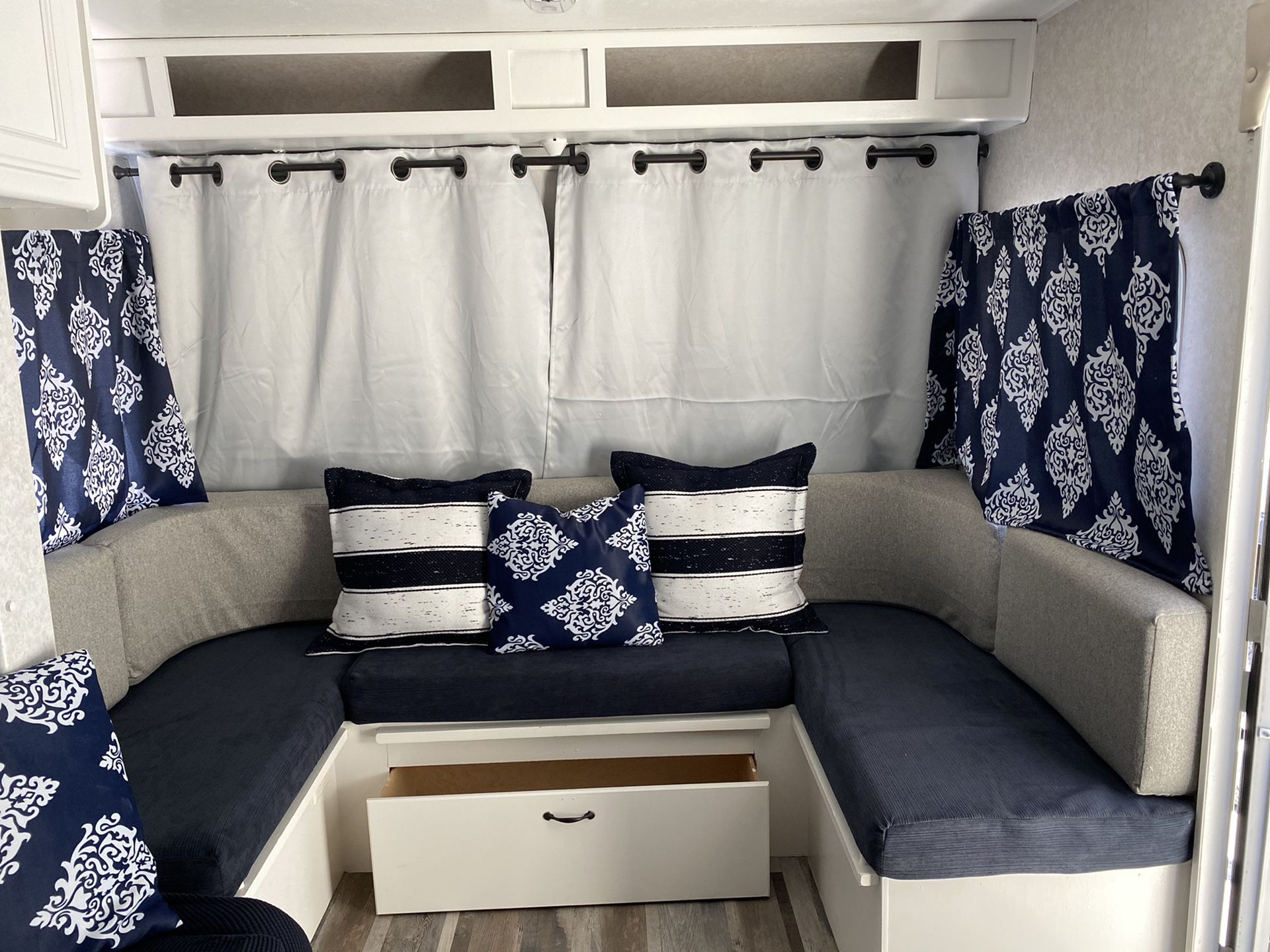 2003 Jayco Kiwi 23B Travel Trailer for Sale in Perris, CA OfferUp