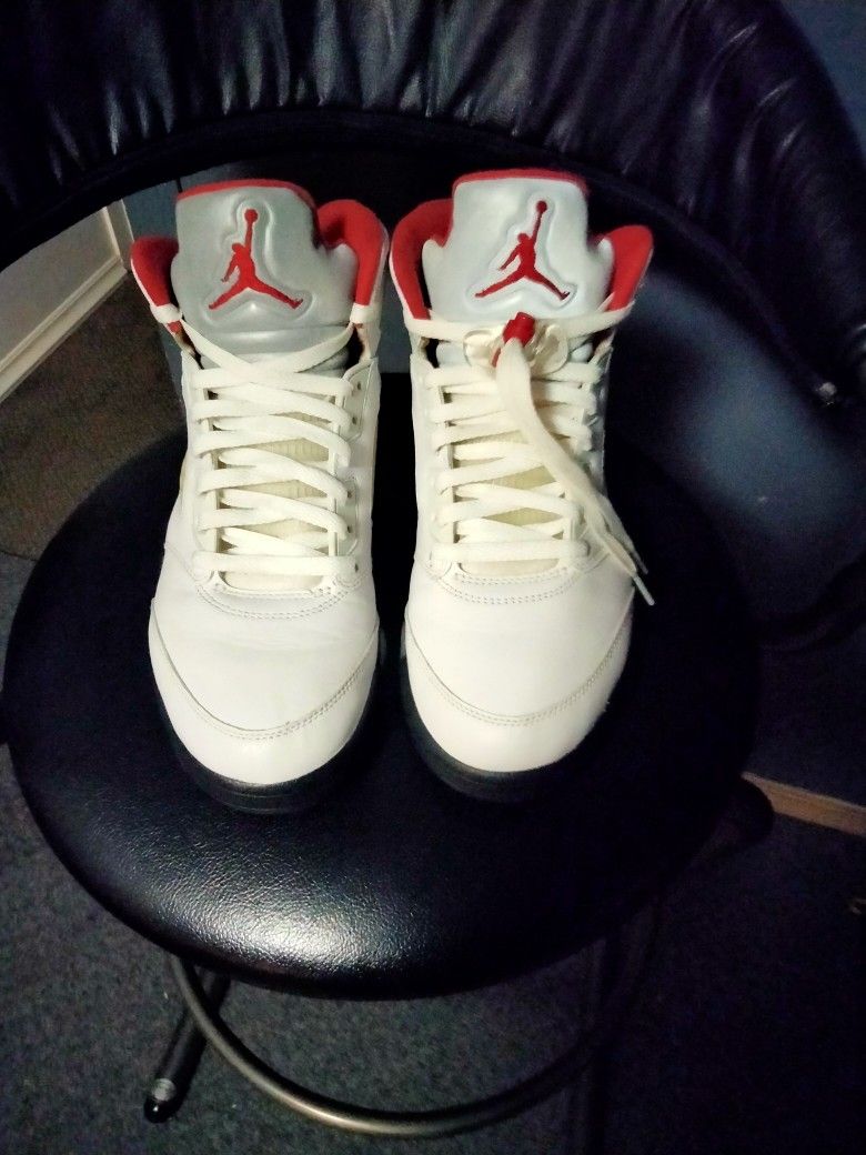 Five's & Bo's