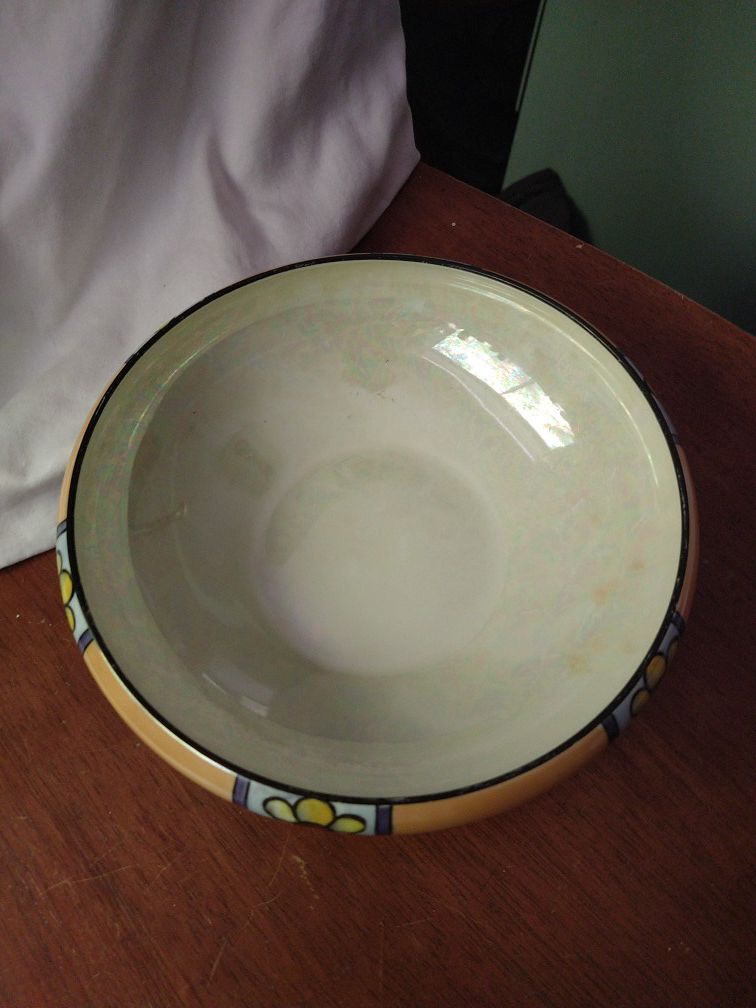 Noritake fine porcelain flower bowl paralyzed finished