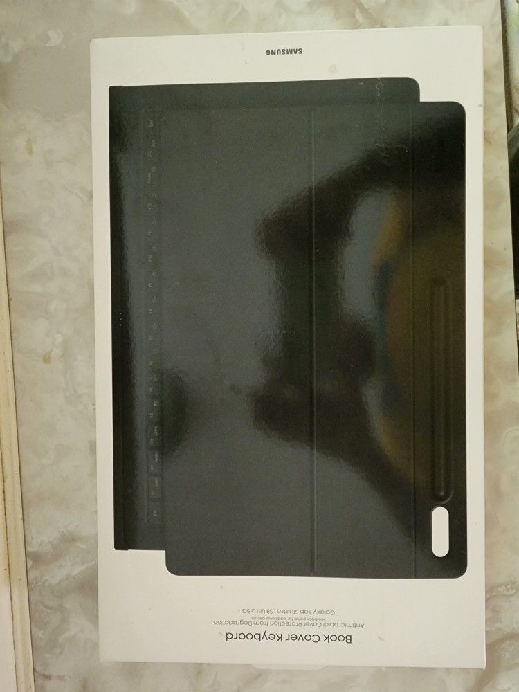 Galaxy Tab S8 Ultra + Galaxy Book Cover (Sealed)