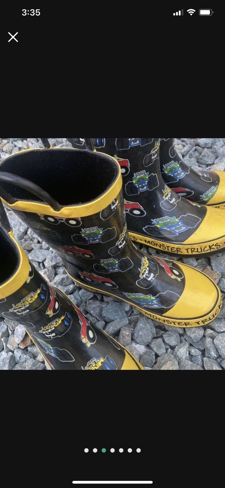 2 Pair Of Rubber Boots For Kids Size 1 And 2 Perfect For Outdoors $20 Each