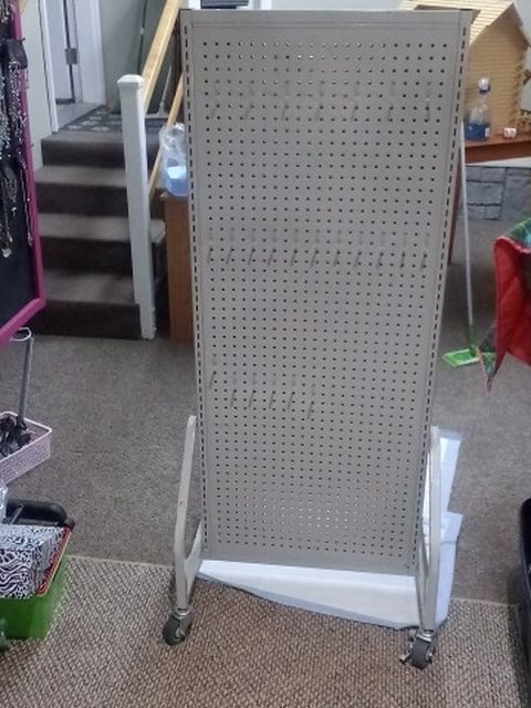 All Metal Jewelry Rack