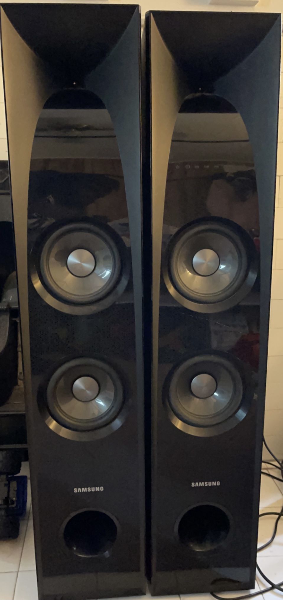 Samsung Bluetooth Speakers (model JW 5500)