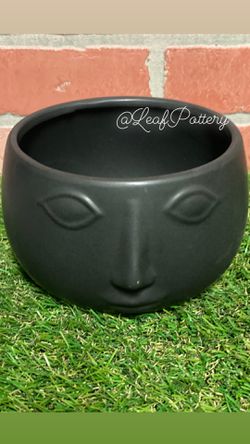Lowy Ceramic Planter Pot  Thumbnail