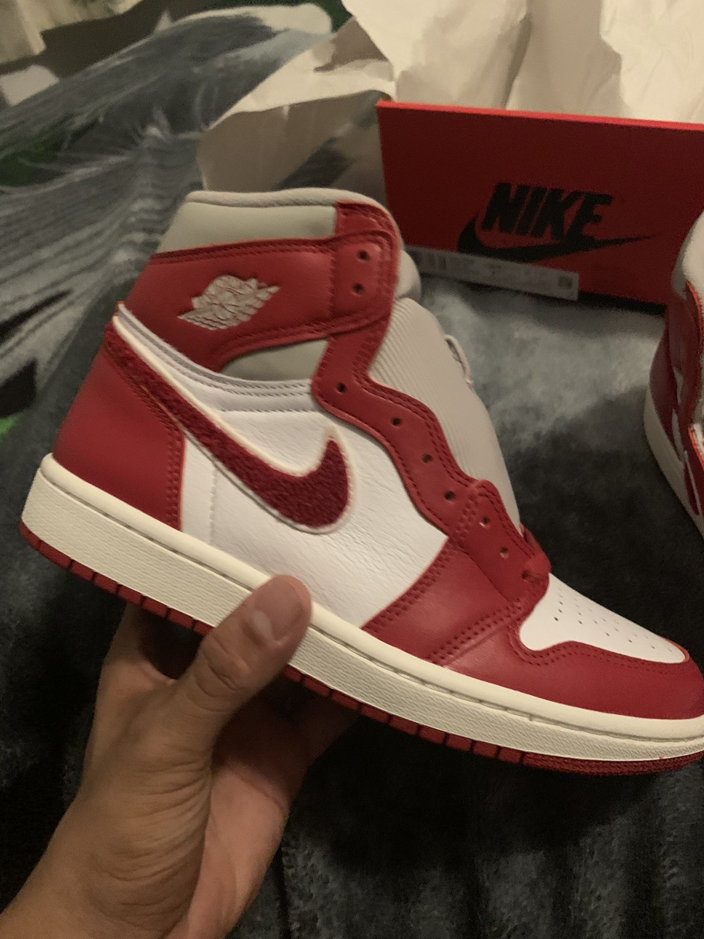 air jordan 1 retro high “varsity red”