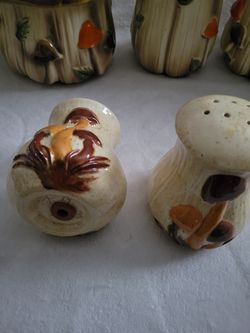 Mushroom Canisters, Cookie Jar. & More Thumbnail