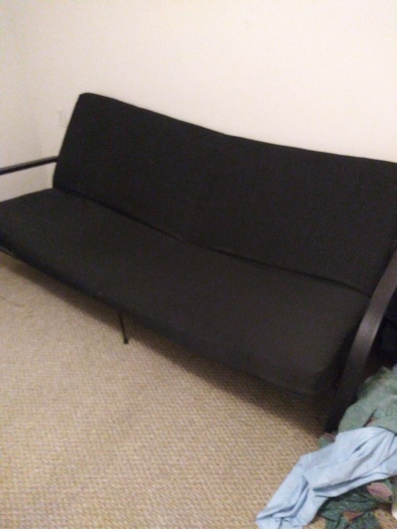 Fonton Couch Like New