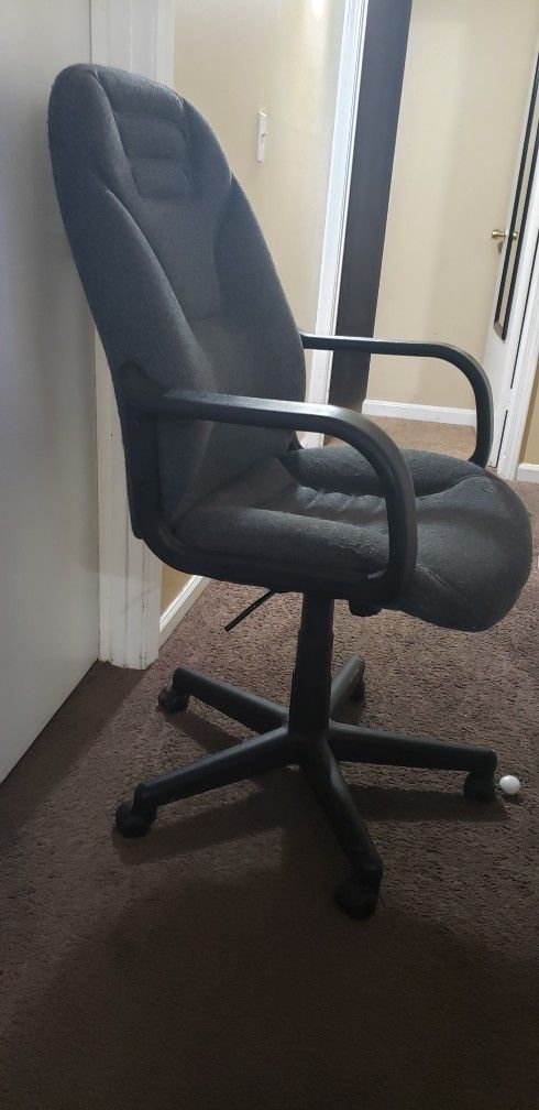 rolling chair