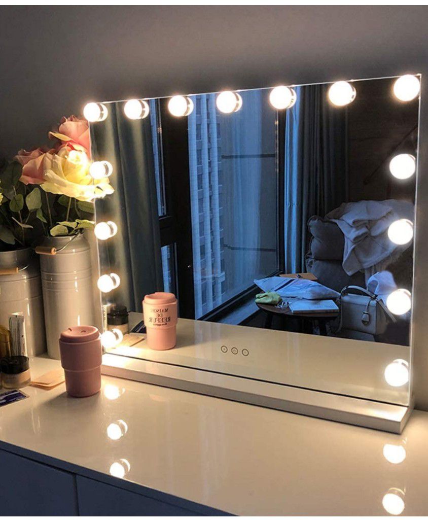 Hollywood Lighted Makeup Mirror with 15 Dimmable LED Bulbs

