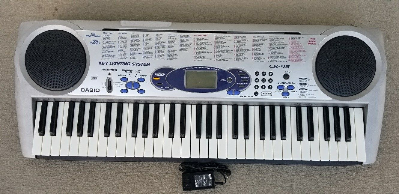 CASIO LK43 LightUp 61Key Keyboard 100 Tones/Songs EXC! Tested W/ AC