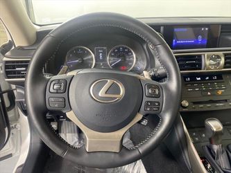 2019 Lexus IS Thumbnail