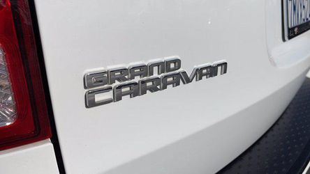 2015 Dodge Grand Caravan Thumbnail