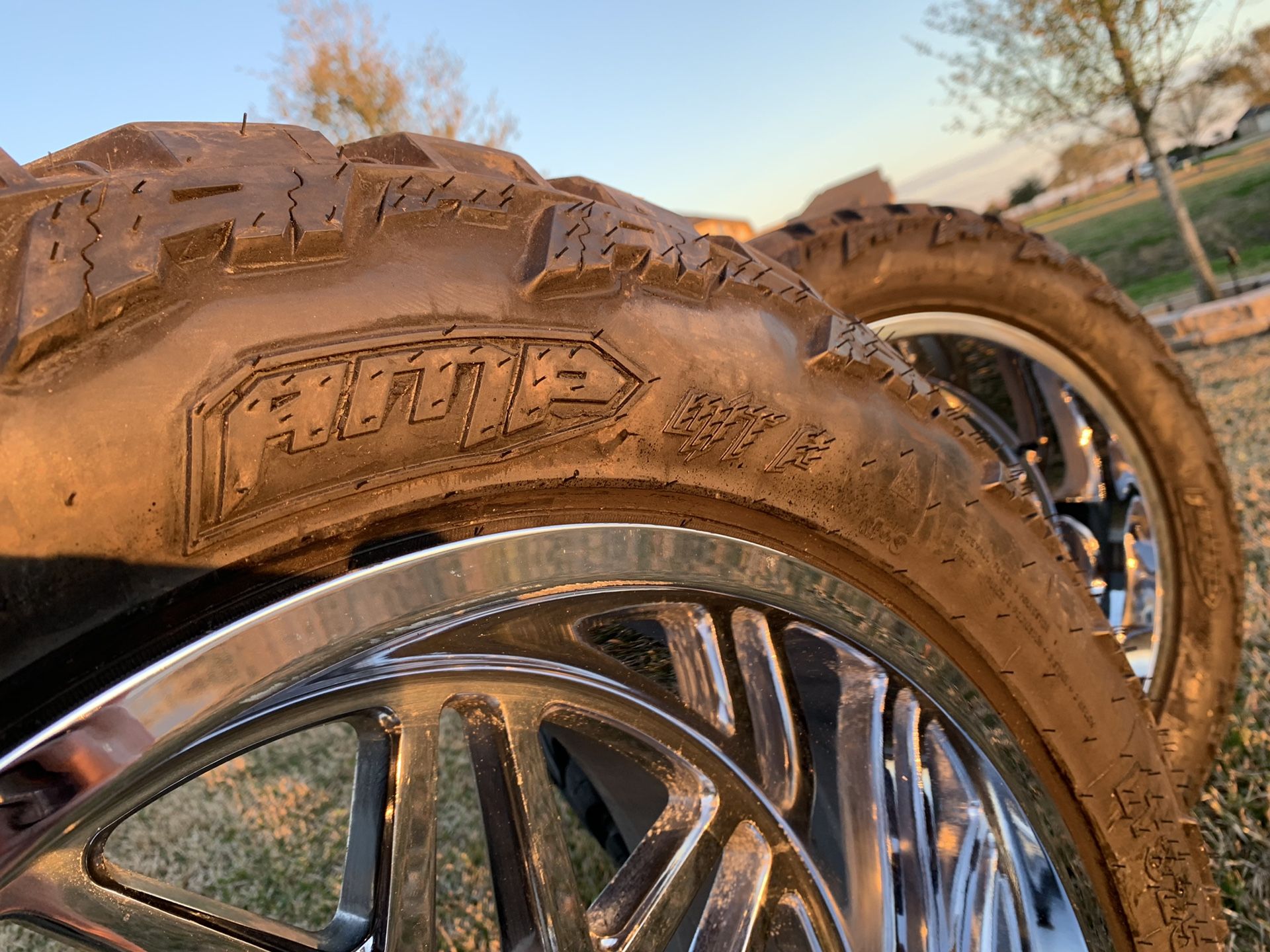 22x12 hostile sprockets chrome for Sale in Needville, TX OfferUp