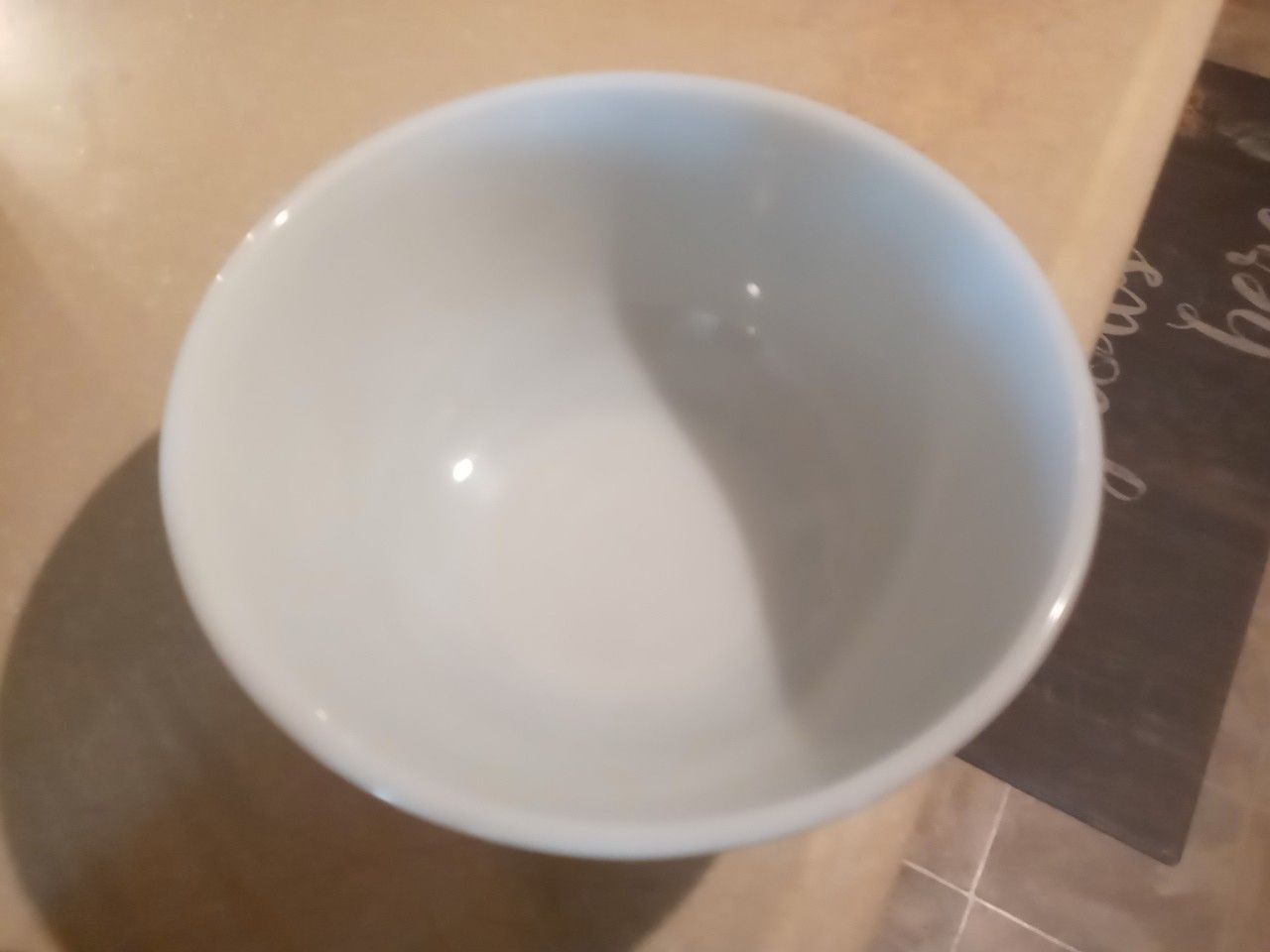 Vintage avocado green Pyrex mixing bowl 9"×5"