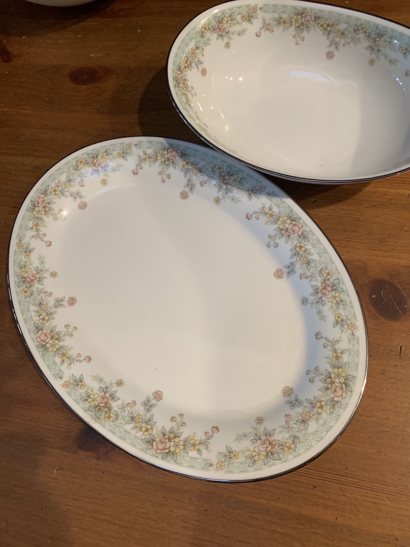 Serving Platter and Bowl for Dining Noritake Springfield