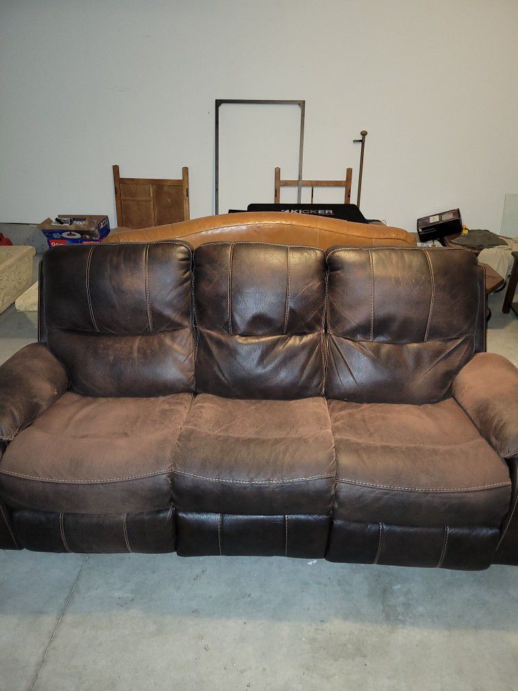 Three seat leather recliner