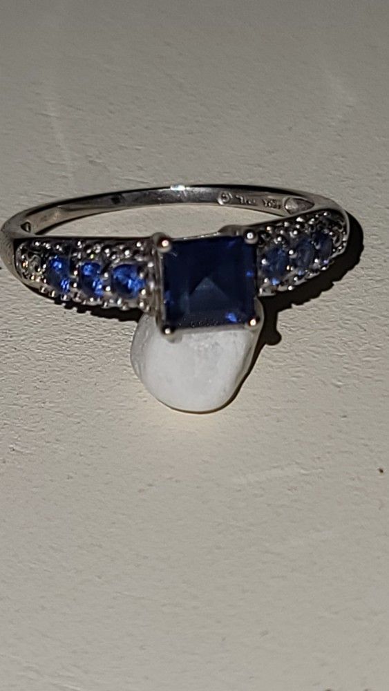 10k blue topaz ring size 6.75