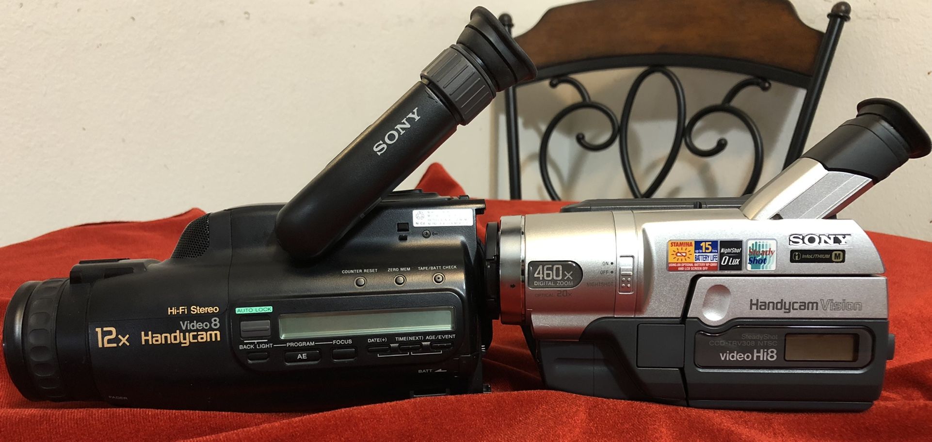 BOTH BROKEN Sony Handycam Camcorder Camera Recorder LOT BUNDLE CCD-TRV308 NTSC Hi8 Cassette CCD-FX620 Video8 Hi-Fi Stereo FOR PARTS OR REPAIR Black