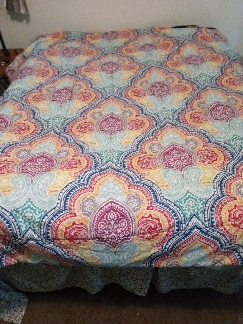Queen Comforter