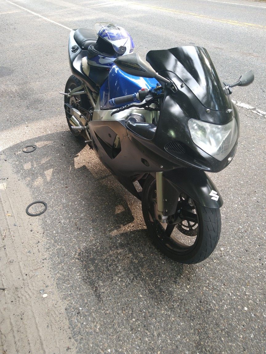 03 gsxr 750 for Sale in Salem, NJ - OfferUp