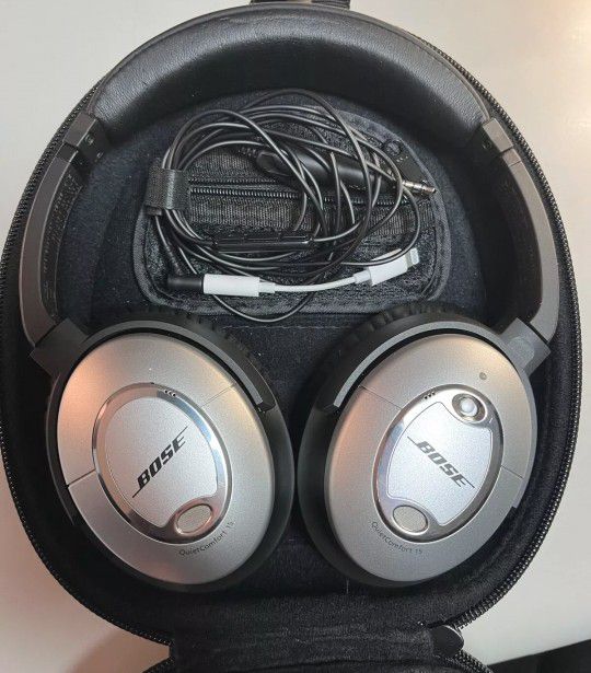 2 Bose Quiet Comfort 2 QC-2 Noise Canceling Headphones (NEW EARPADS) Tested Both Headsets Work Great! 