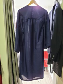 FIU Graduation Gown 5'6"-5'7" Thumbnail