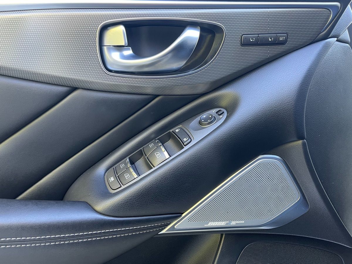 2017 INFINITI Q50