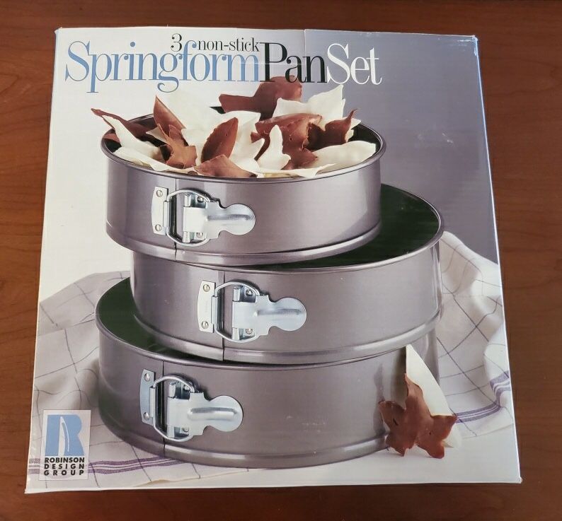 Springform cake pan set