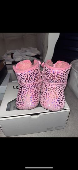 Baby Girl Shoes Thumbnail