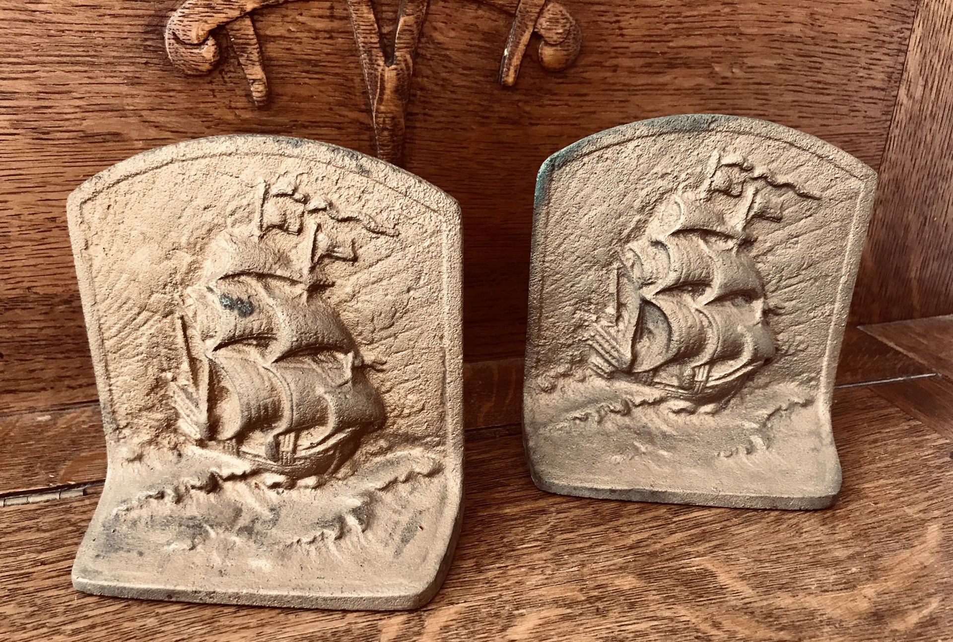 VINTAGE Heavy BRONZE With Goldtone Finish - Sailing Ship Bookends