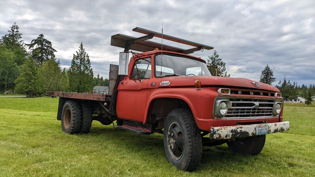 F600 Dump Flatbed 1966