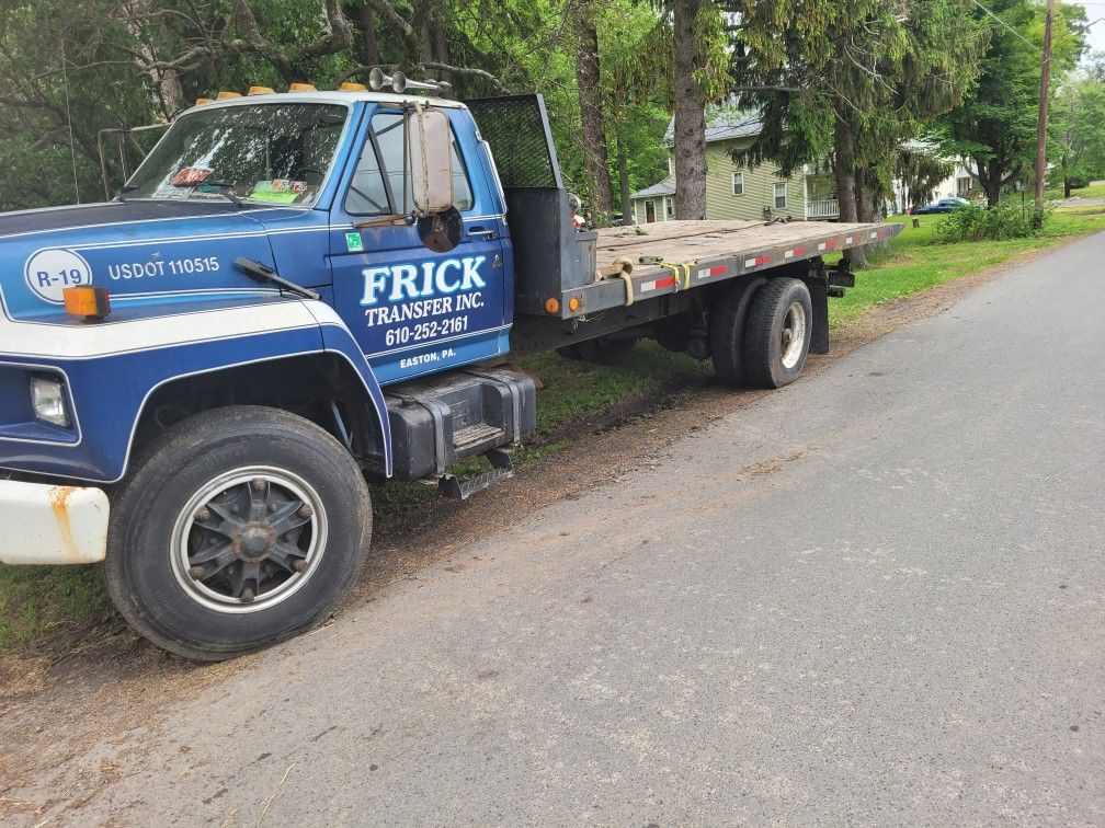 1987 Ford F-700