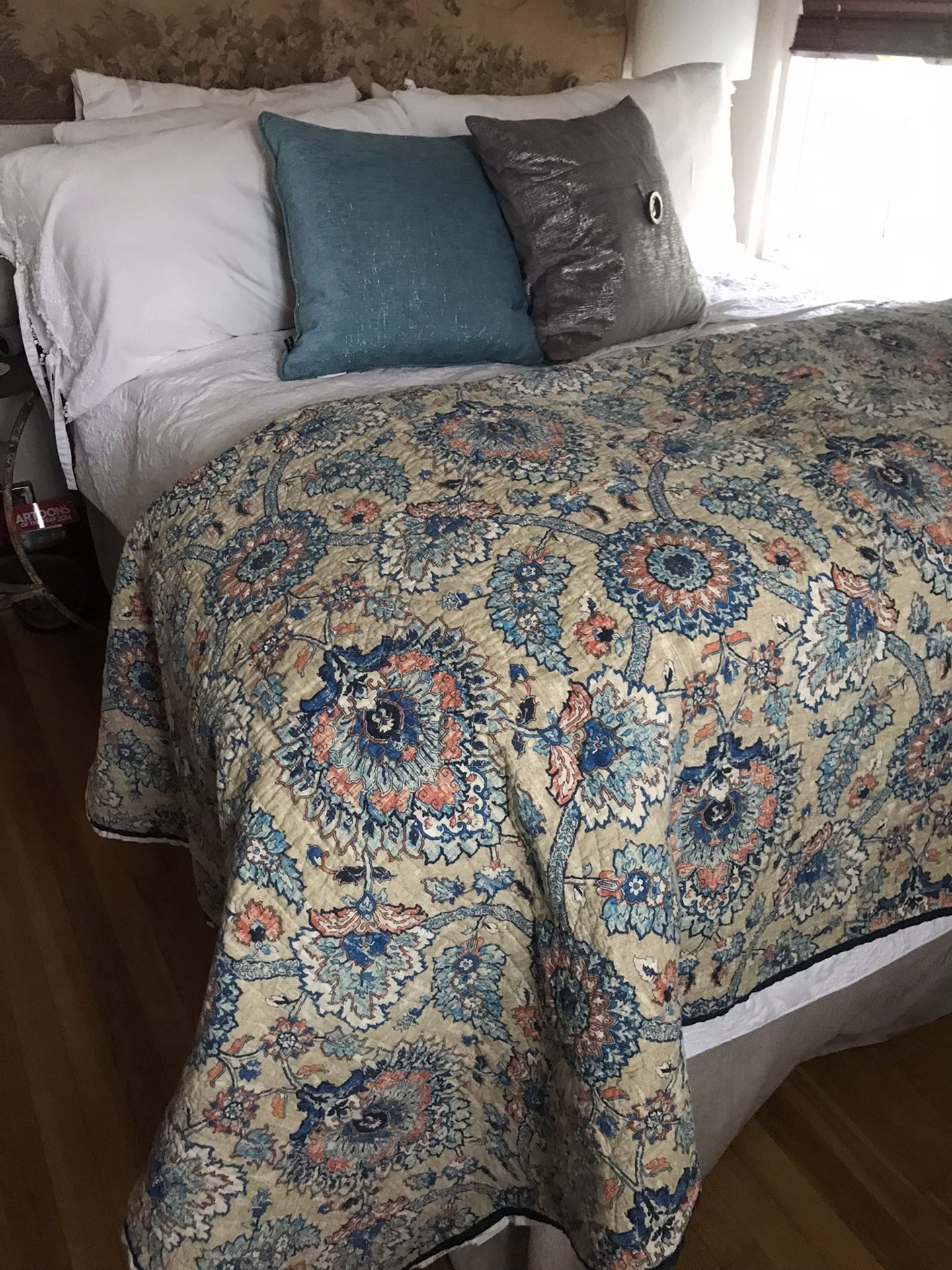 French Provential Quilted Coverlet/throw